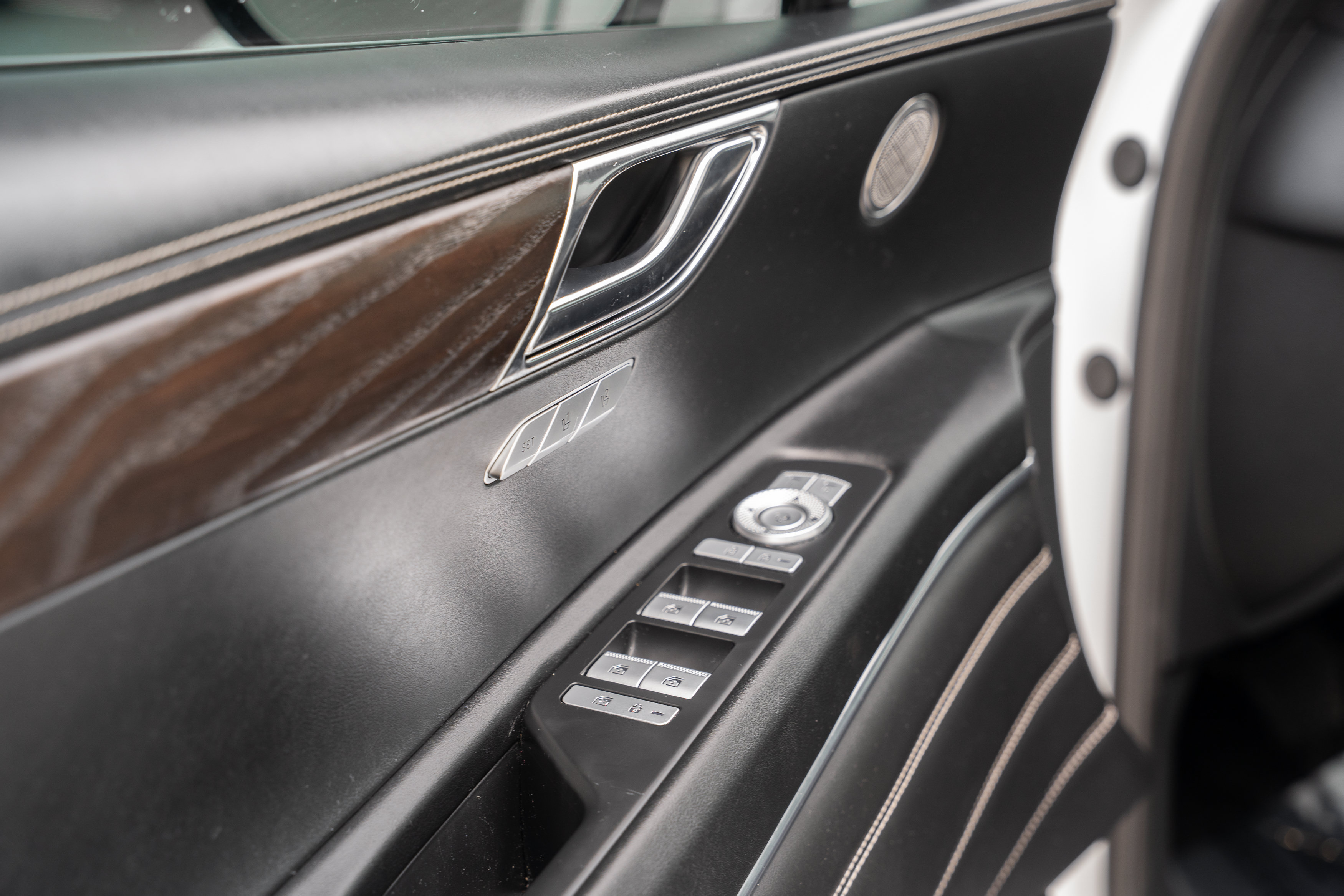 Used 2021 Genesis GV80 2.5T AWD/4WD image 18