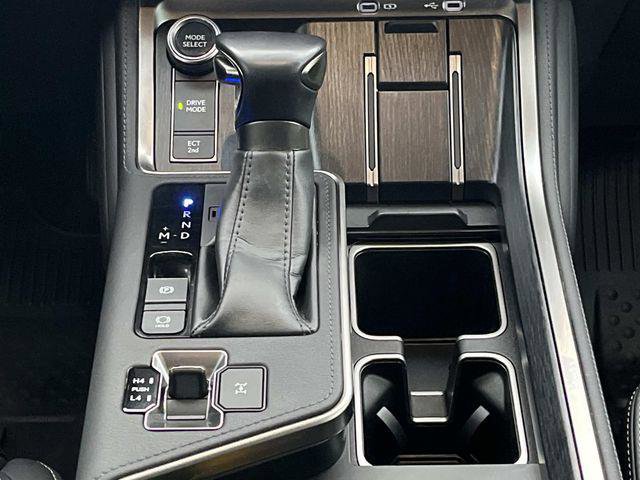 Certified 2024 Lexus GX 550 550 Luxury w/ Accessory Package (Z1) image 17