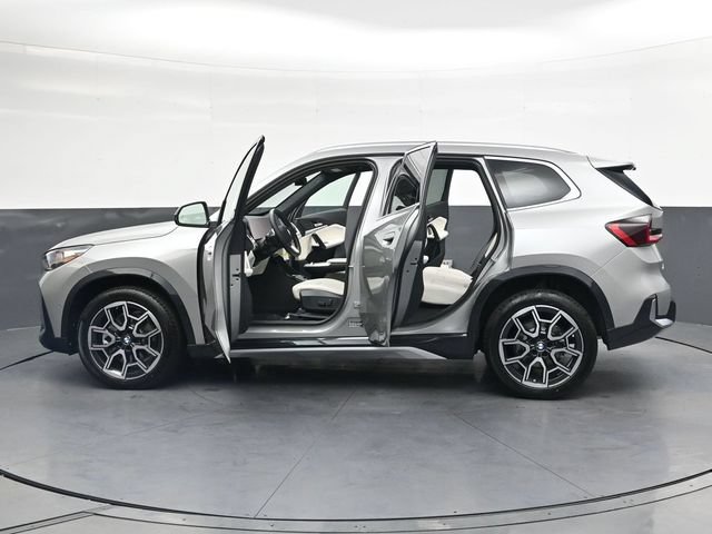 New 2026 BMW X1 xDrive28i w/ Technology Package AWD/4WD image 38