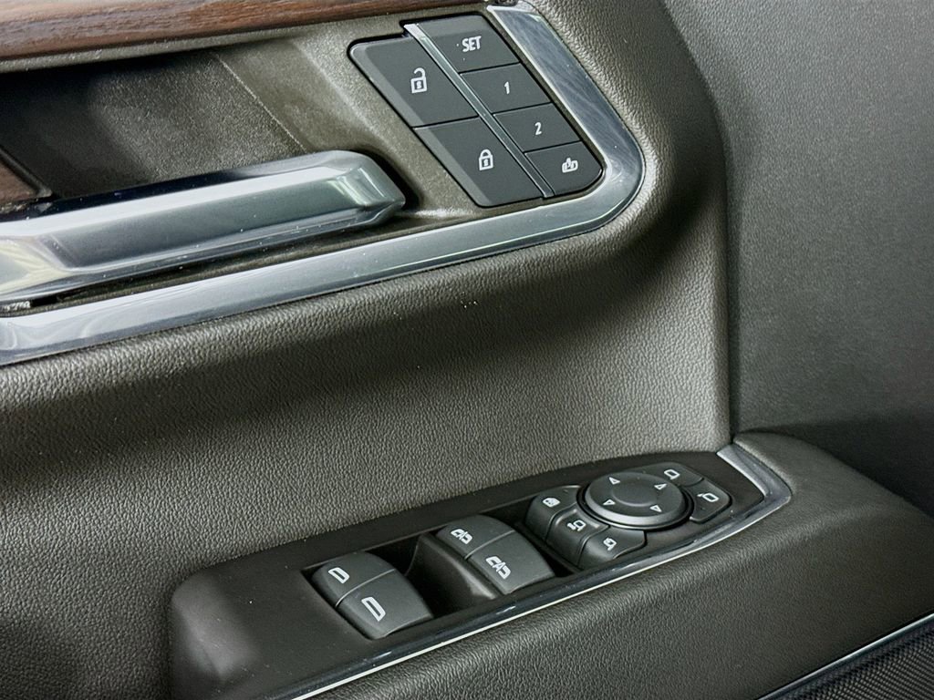 Used 2024 GMC Sierra 2500 SLT w/ Max Trailering Package image 17
