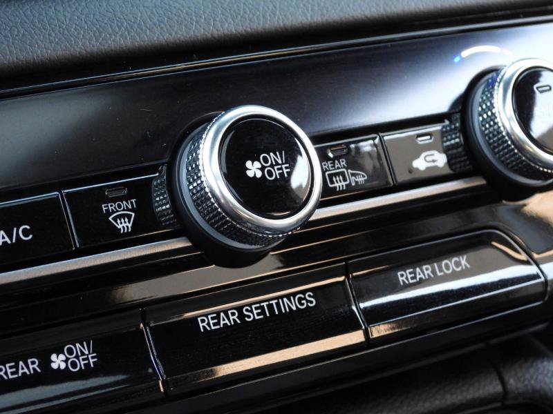 Used 2025 Honda Pilot TrailSport image 69