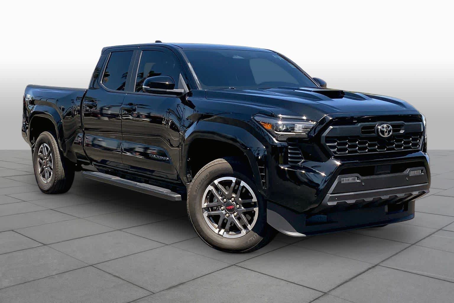 Certified 2024 Toyota Tacoma TRD Sport w/ TRD Sport Upgrade Package AWD/4WD image 2
