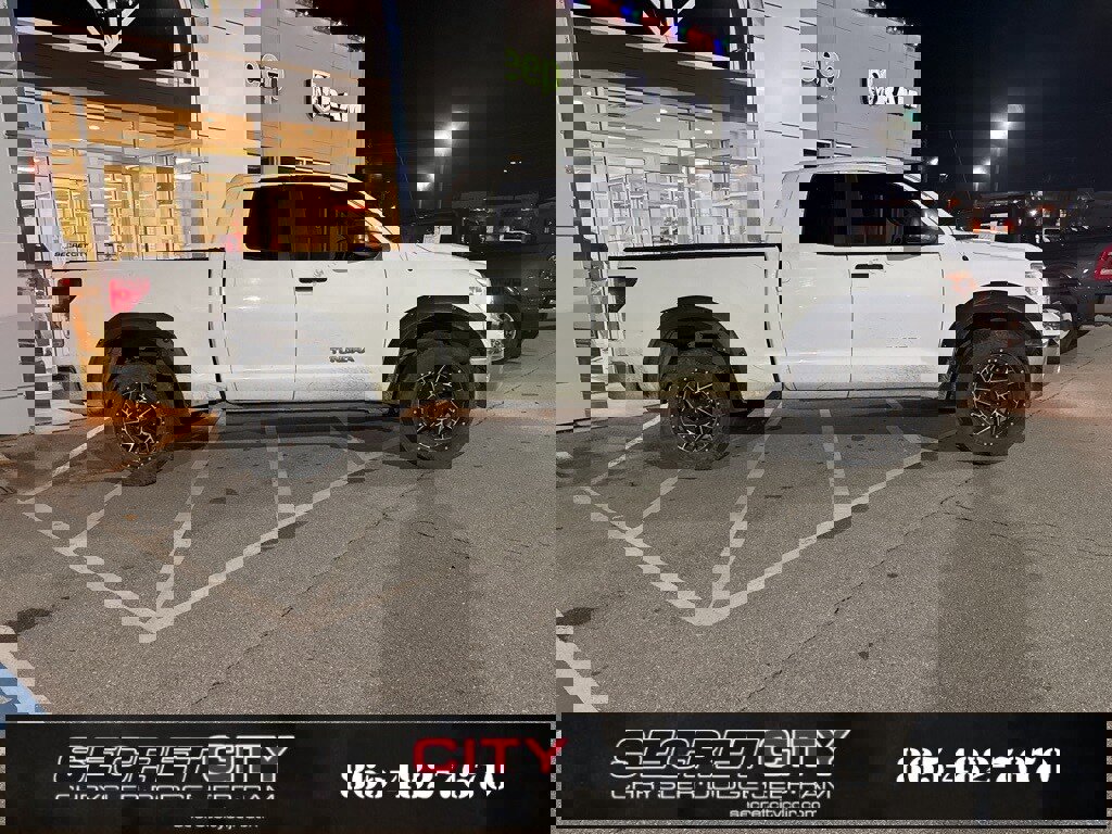 Used 2012 Toyota Tundra 4x4 Double Cab image 8