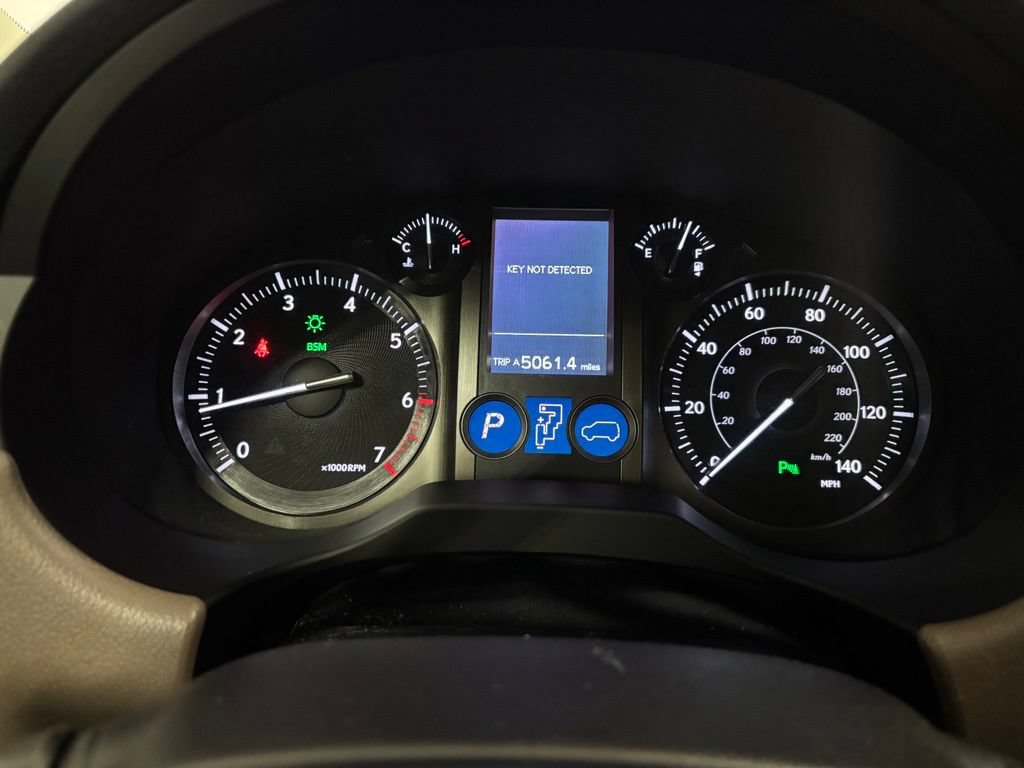 Used 2018 Lexus GX 460 Premium w/ Premium Package AWD/4WD image 26