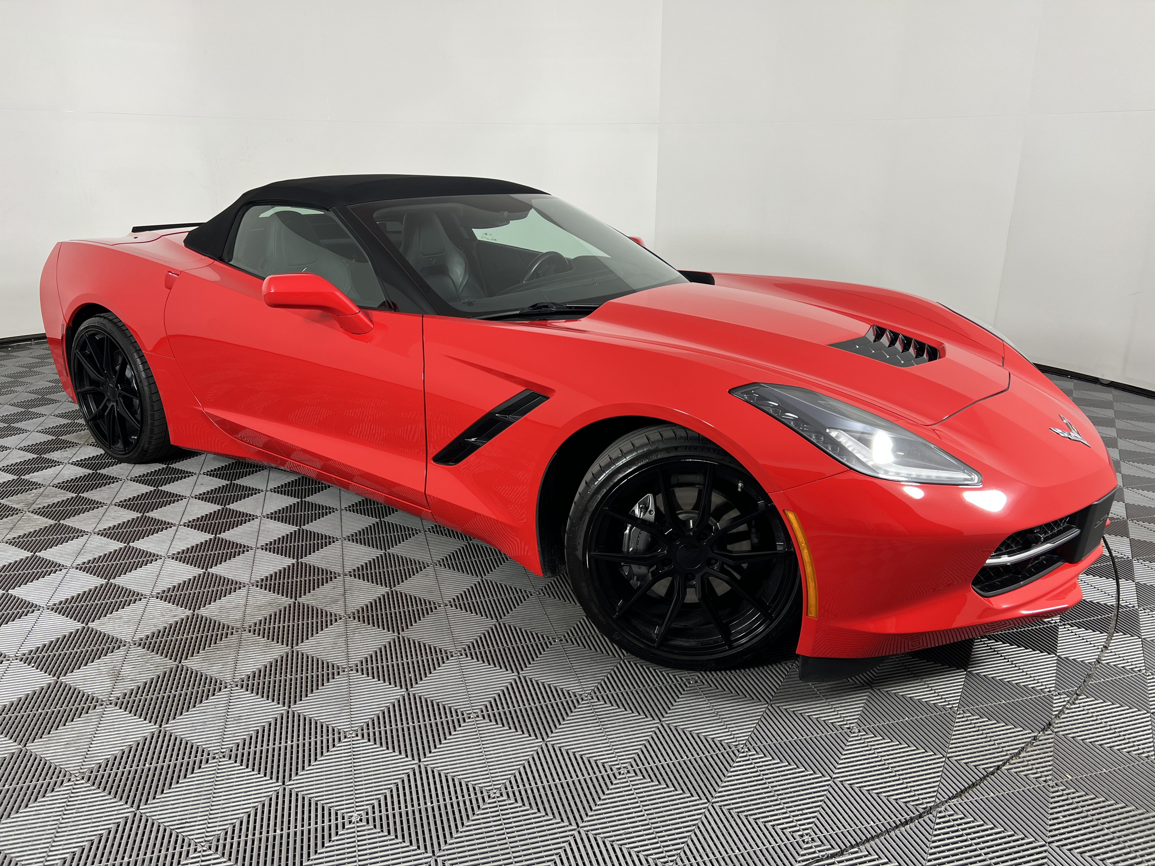 Used 2017 Chevrolet Corvette Stingray Convertible w/ 3LT Preferred Equipment Group RWD image 5