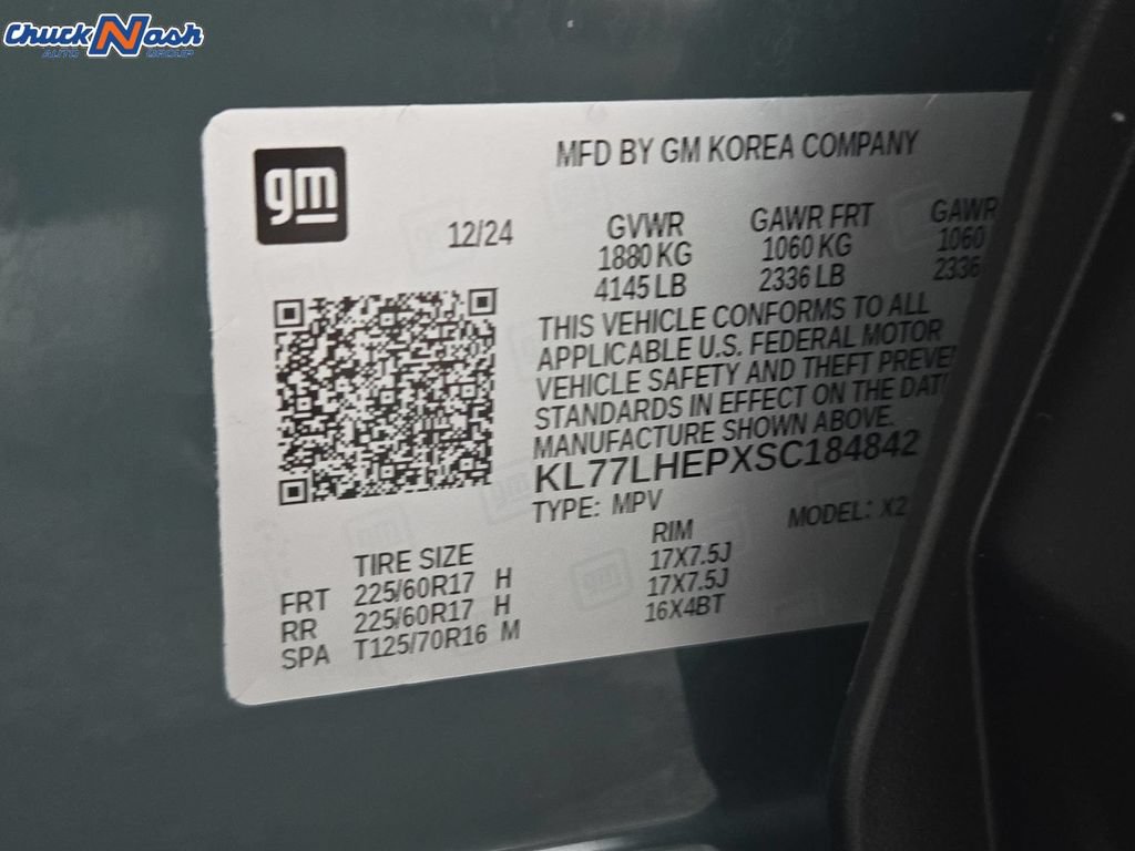 Used 2025 Chevrolet Trax LT FWD image 37