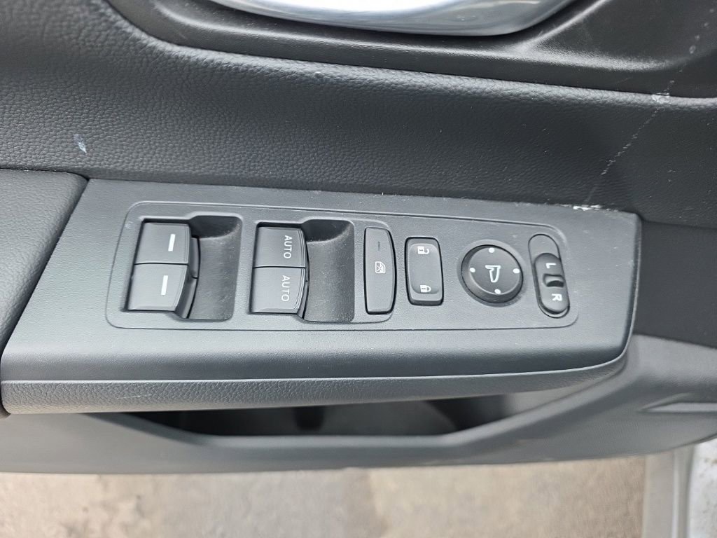 Used 2023 Honda CR-V Sport image 12