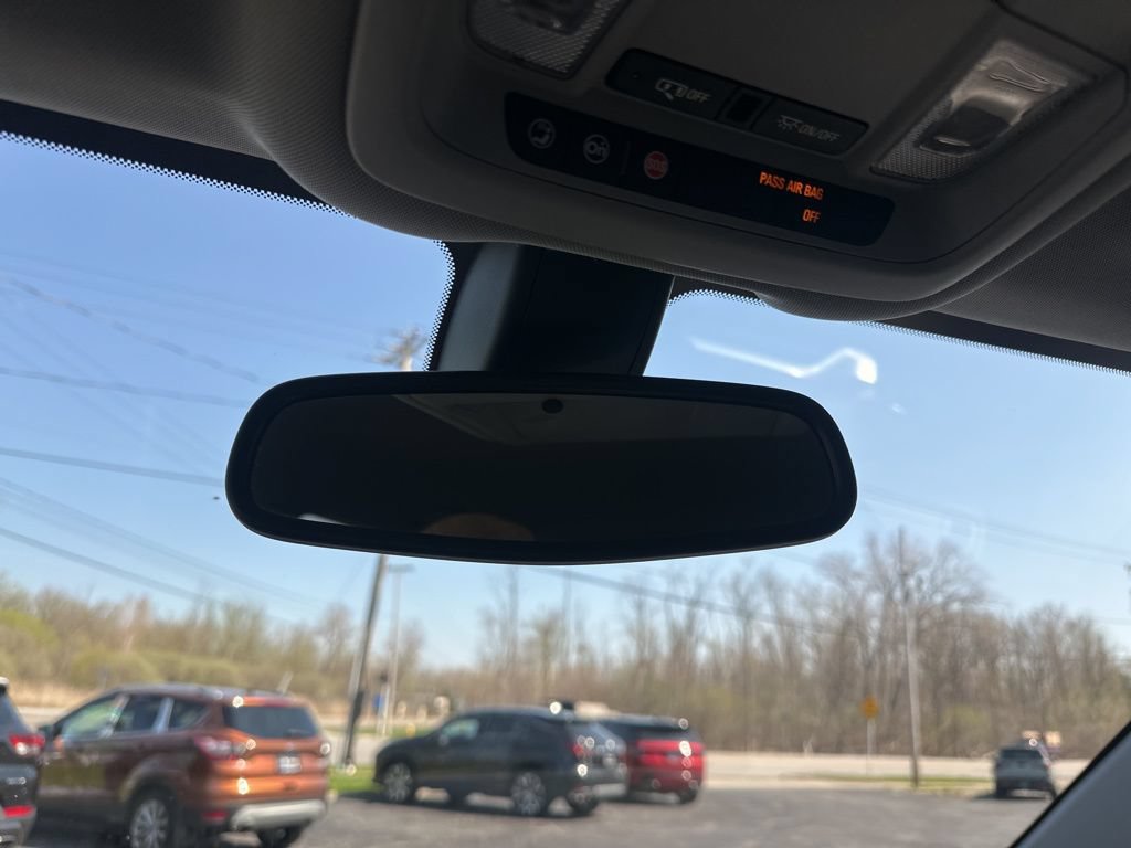 Used 2019 GMC Terrain SLE w/ LPO, Floor Liner Package AWD/4WD image 26