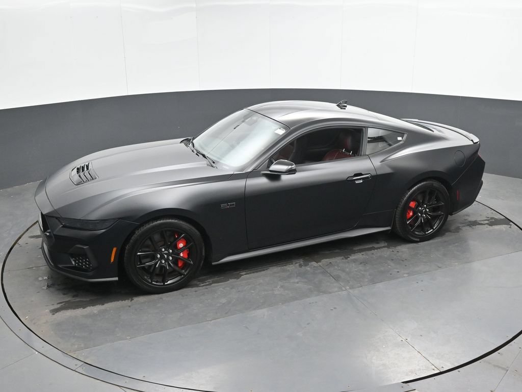 Used 2025 Ford Mustang GT Premium RWD image 38
