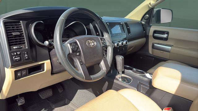 Used 2021 Toyota Sequoia Limited w/ Safety & Convenience Package AWD/4WD image 14