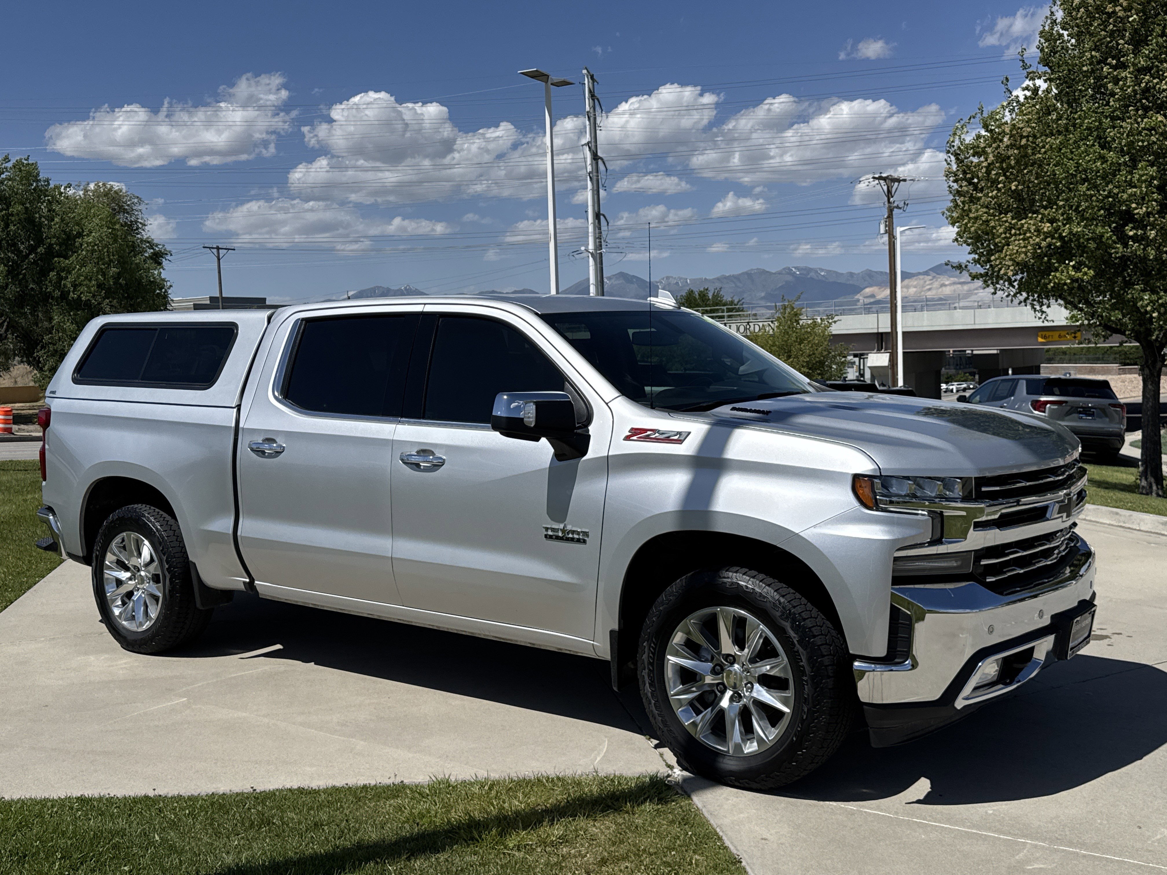 Used 2021 Chevrolet Silverado 1500 LTZ AWD/4WD image 7