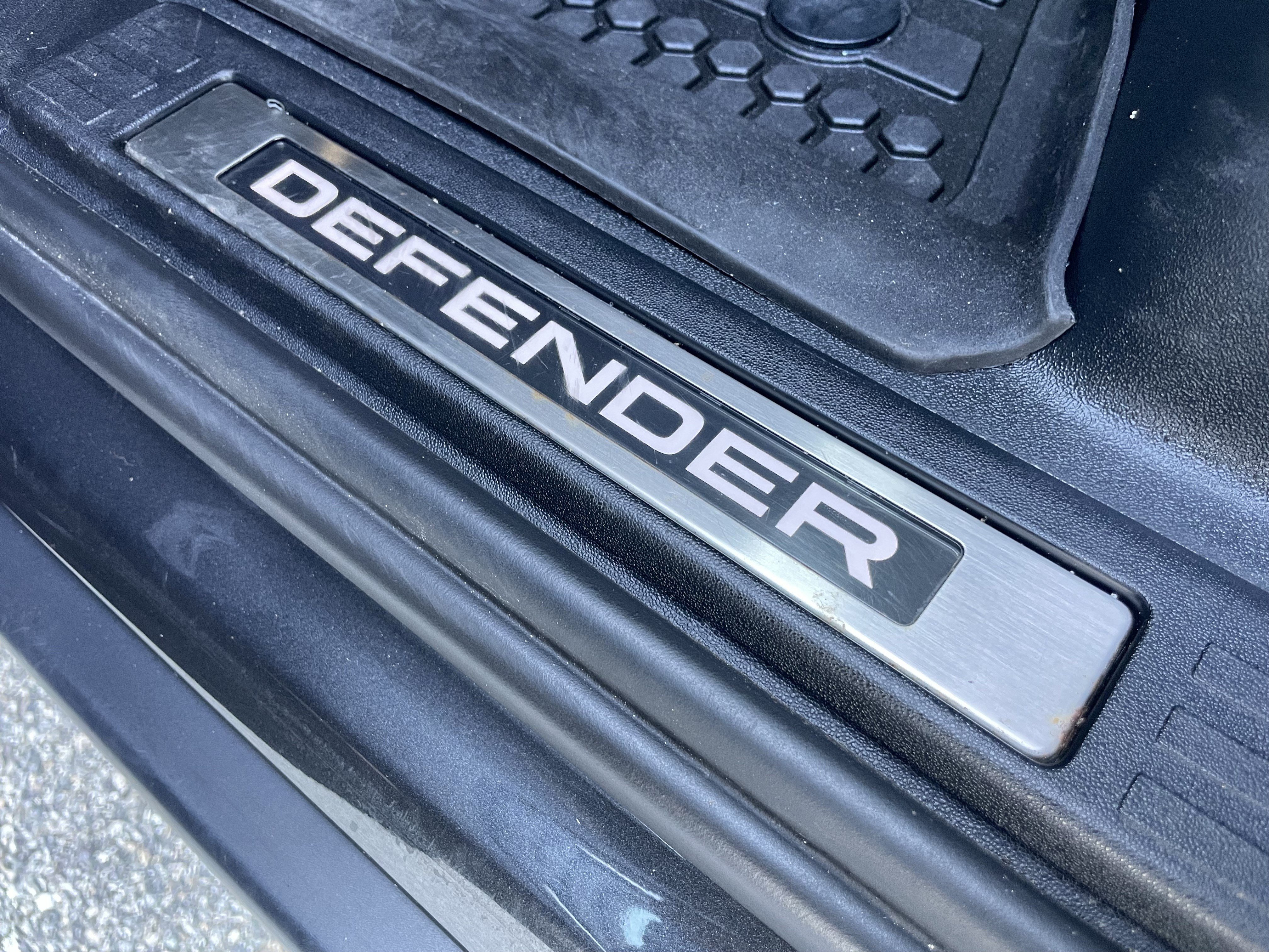 Certified 2024 Land Rover Defender 110 X-Dynamic SE AWD/4WD image 37