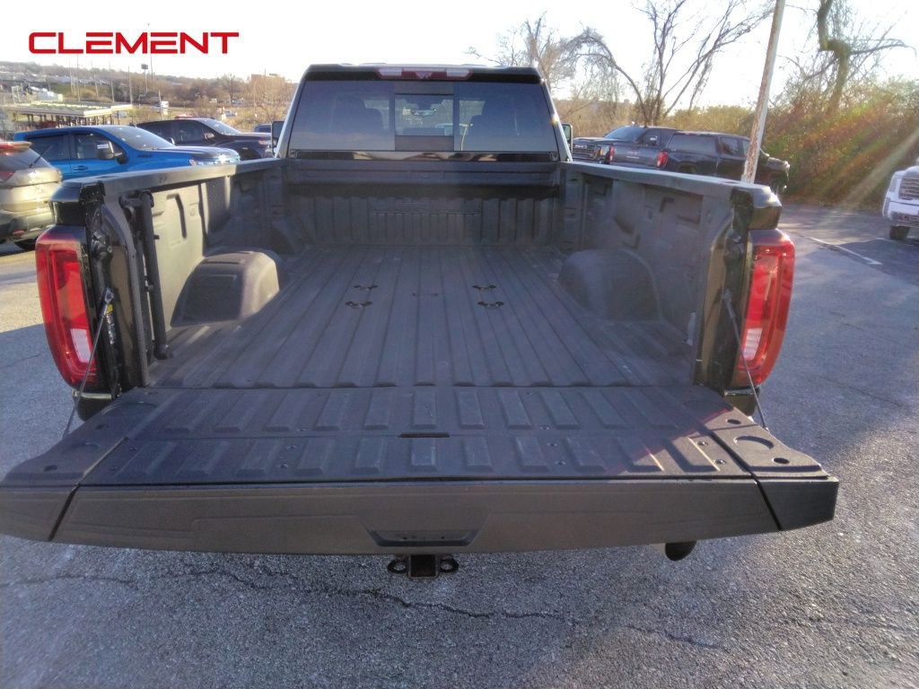 Used 2022 GMC Sierra 3500 Denali w/ Denali Ultimate Package image 8