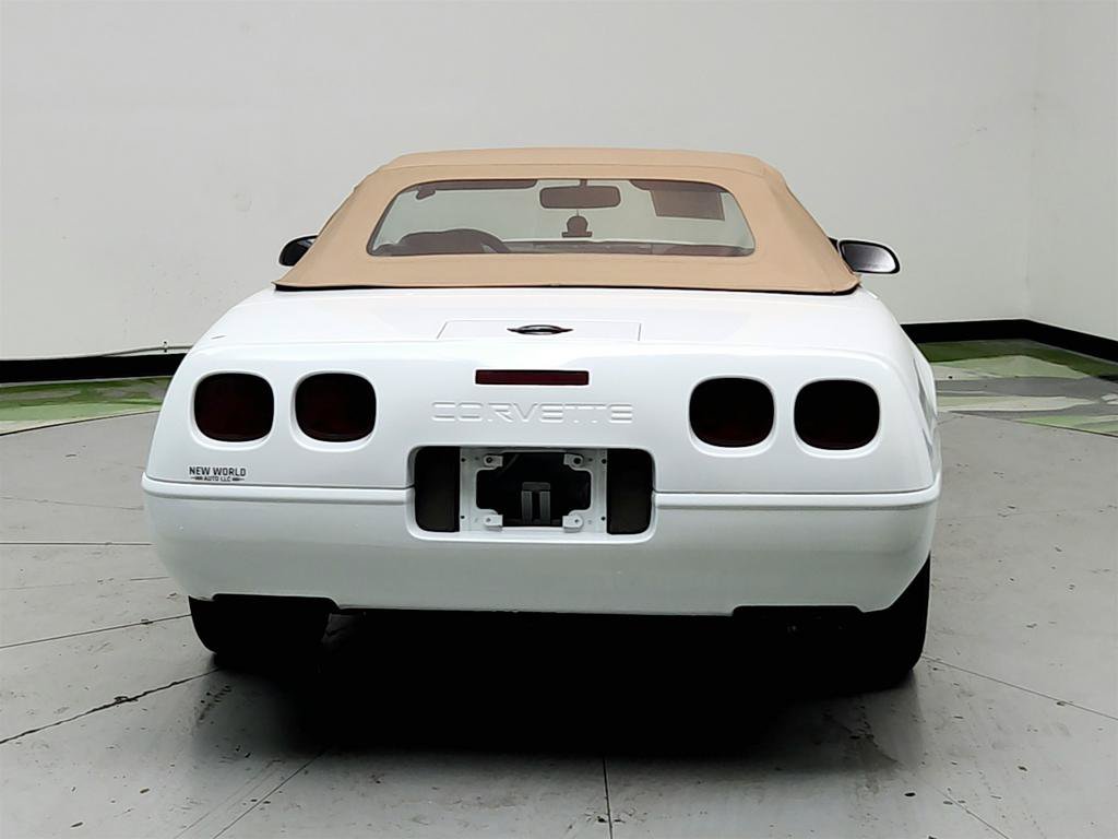 Used 1992 Chevrolet Corvette Convertible RWD image 6