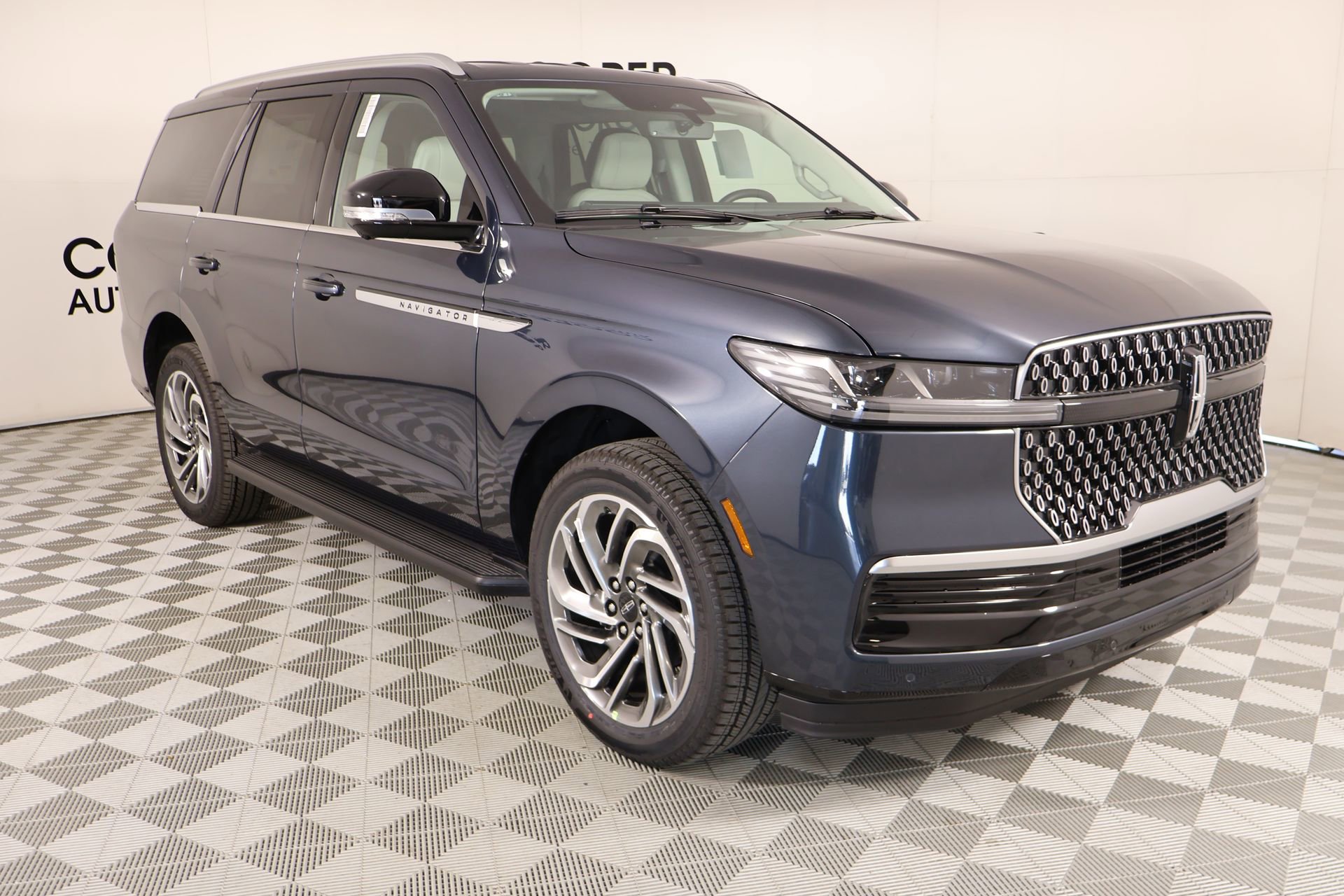 New 2026 Lincoln Navigator Premiere