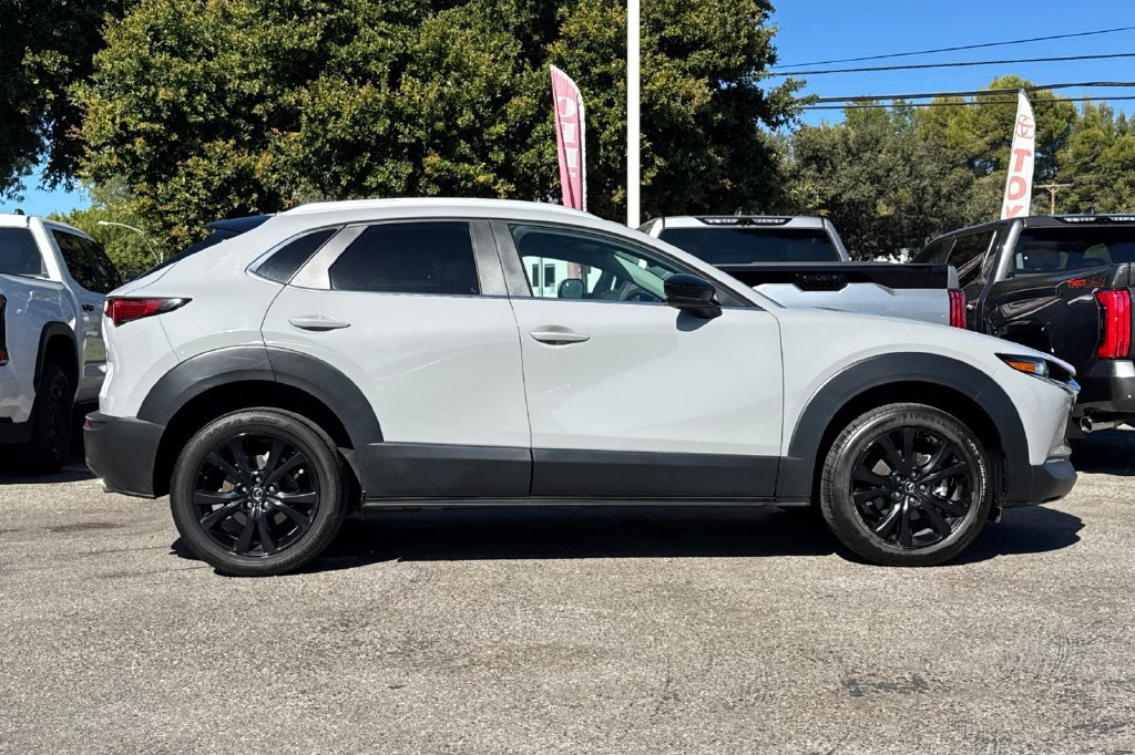 Used 2025 MAZDA CX-30 AWD 2.5 S w/ Select Sport Pkg image 2