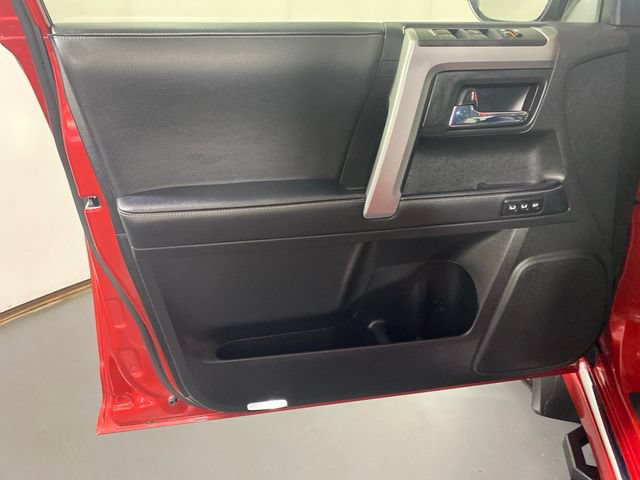 Used 2023 Toyota 4Runner Limited AWD/4WD image 24