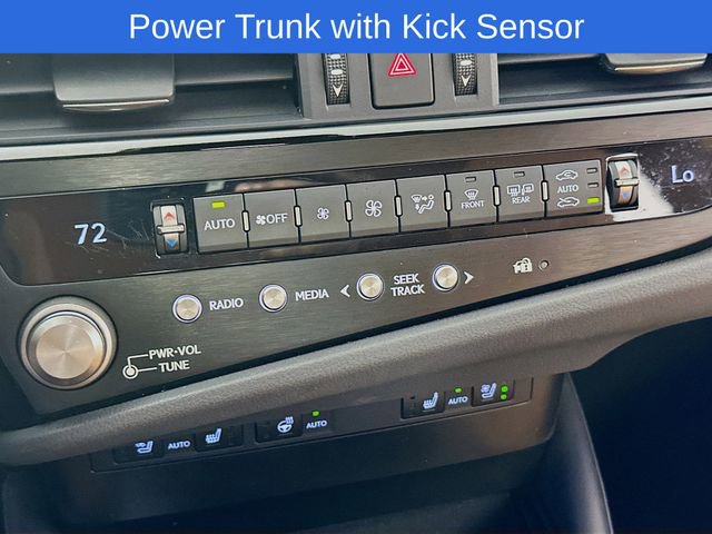 Used 2024 Lexus ES 350 w/ Premium Package image 16