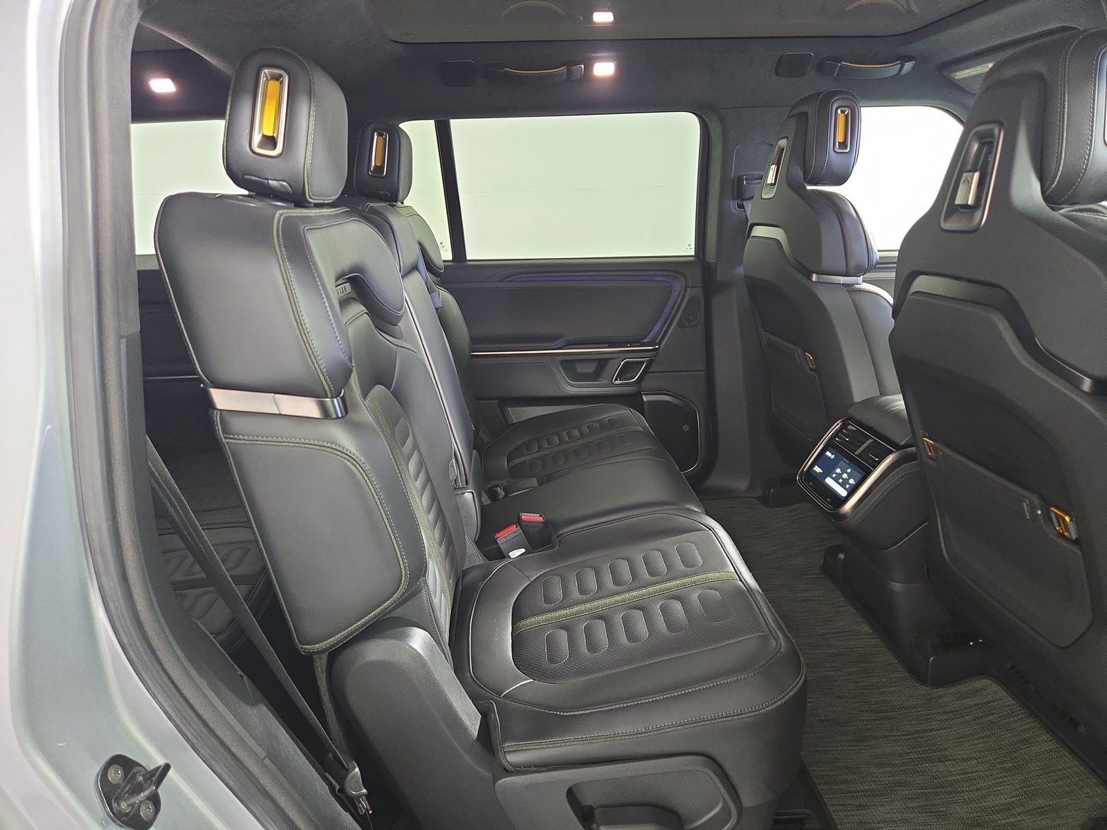 Used 2024 Rivian R1S Adventure Quad AWD/4WD image 23