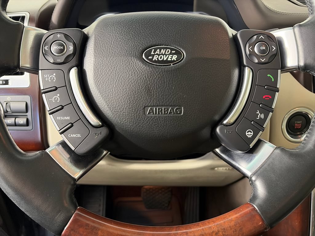Used 2010 Land Rover Range Rover HSE AWD/4WD image 16