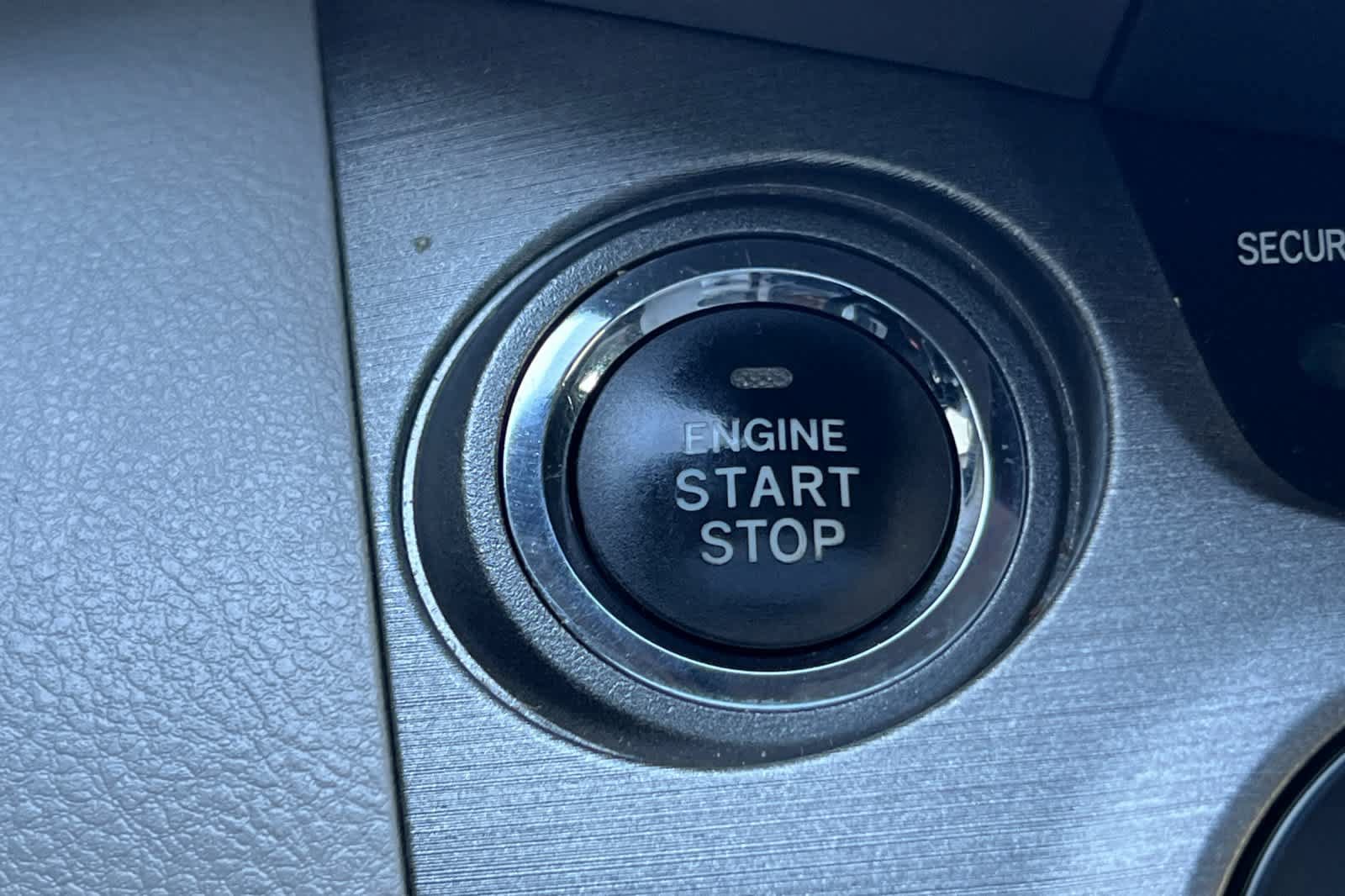Used 2012 Toyota RAV4 Limited w/ Navigation Value Pkg AWD/4WD image 23