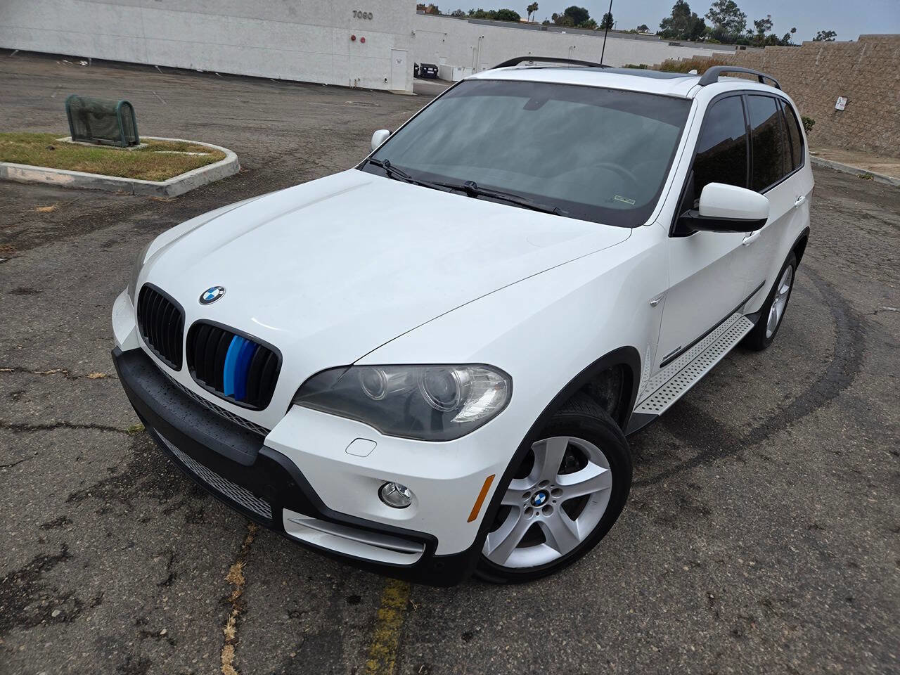 Used 2010 BMW X5 xDrive30i image 5