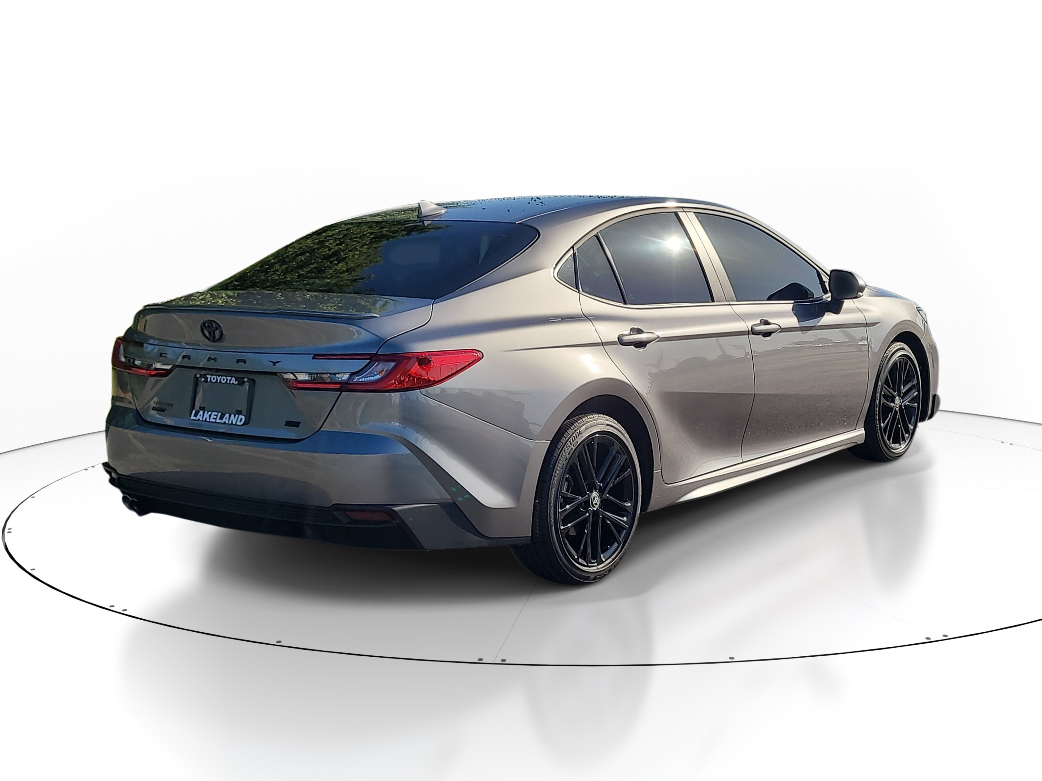 Certified 2025 Toyota Camry SE FWD image 7