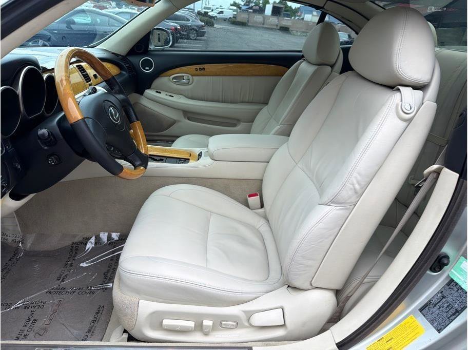 Used 2003 Lexus SC 430 Convertible RWD image 12