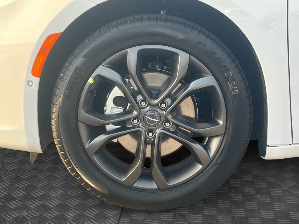 New 2026 Chrysler Pacifica Select image 23