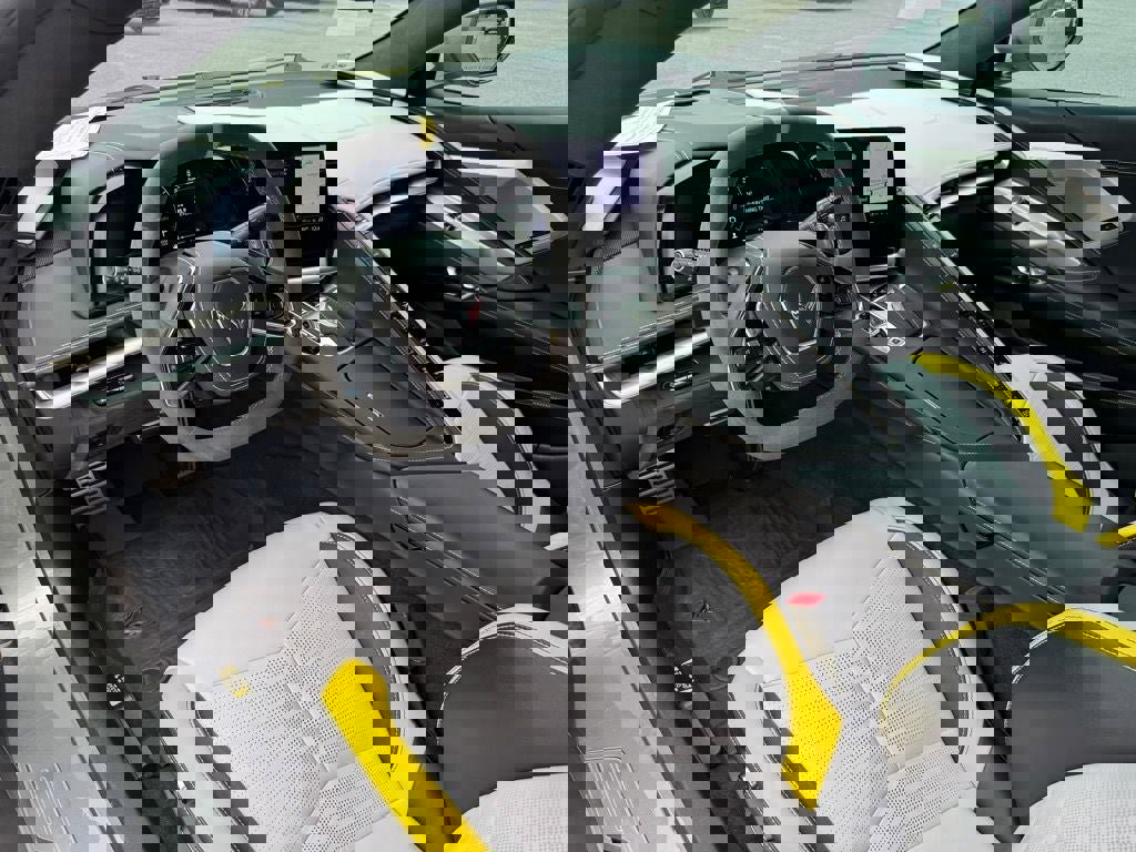 Used 2022 Chevrolet Corvette Stingray Premium Conv w/ Z51 Performance Package image 11