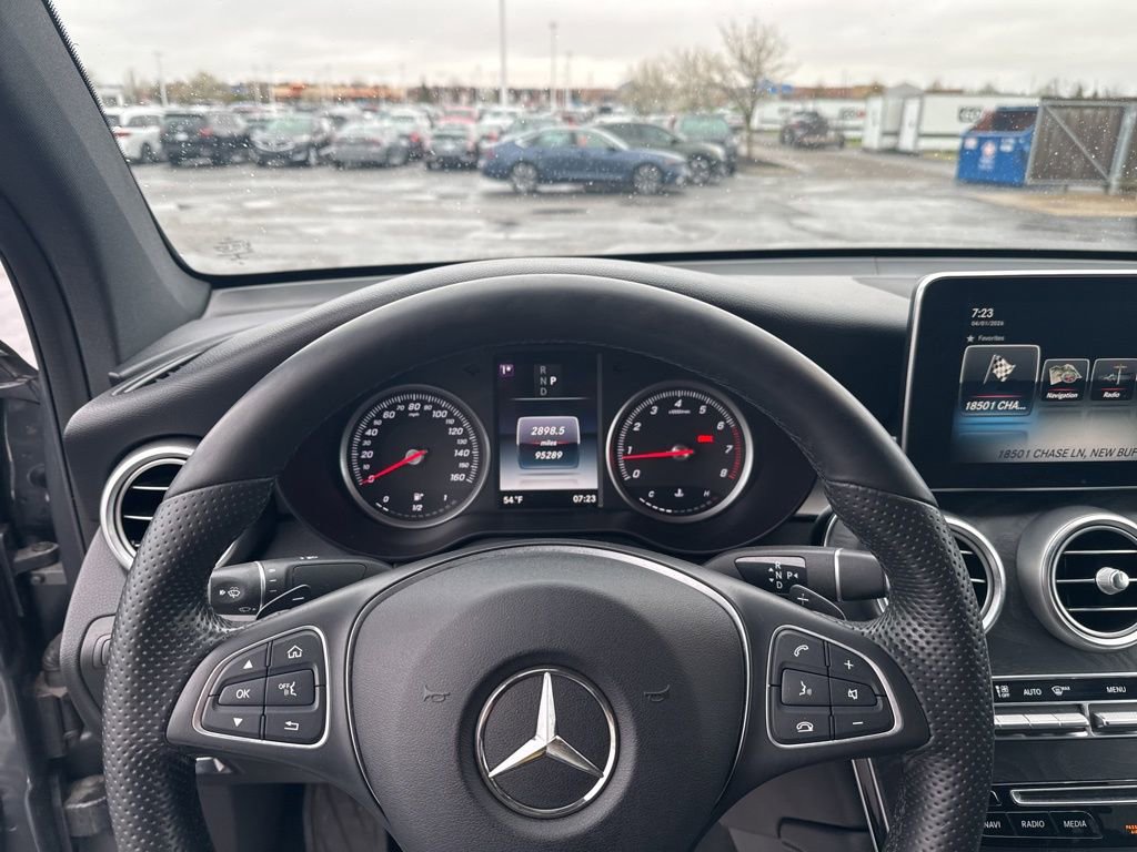 Used 2018 Mercedes-Benz GLC 300 4MATIC Coupe image 13