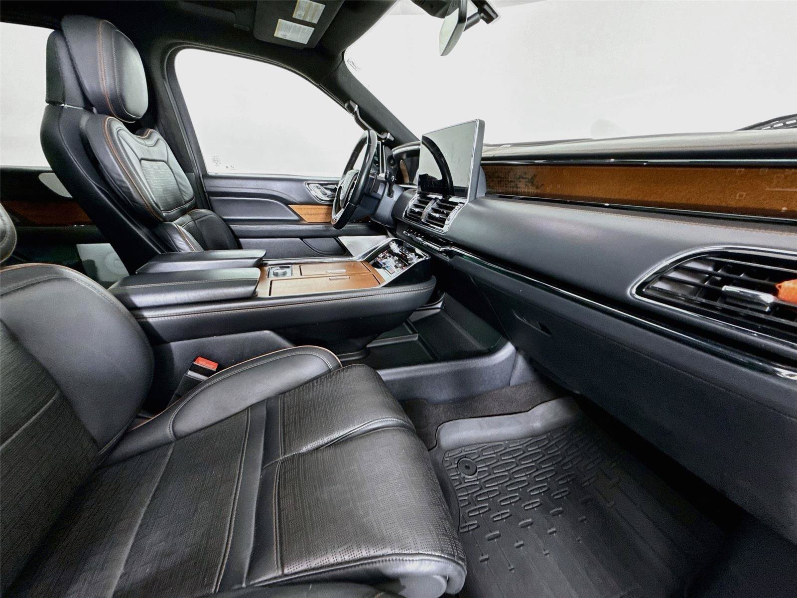Used 2023 Lincoln Navigator Black Label AWD/4WD image 34