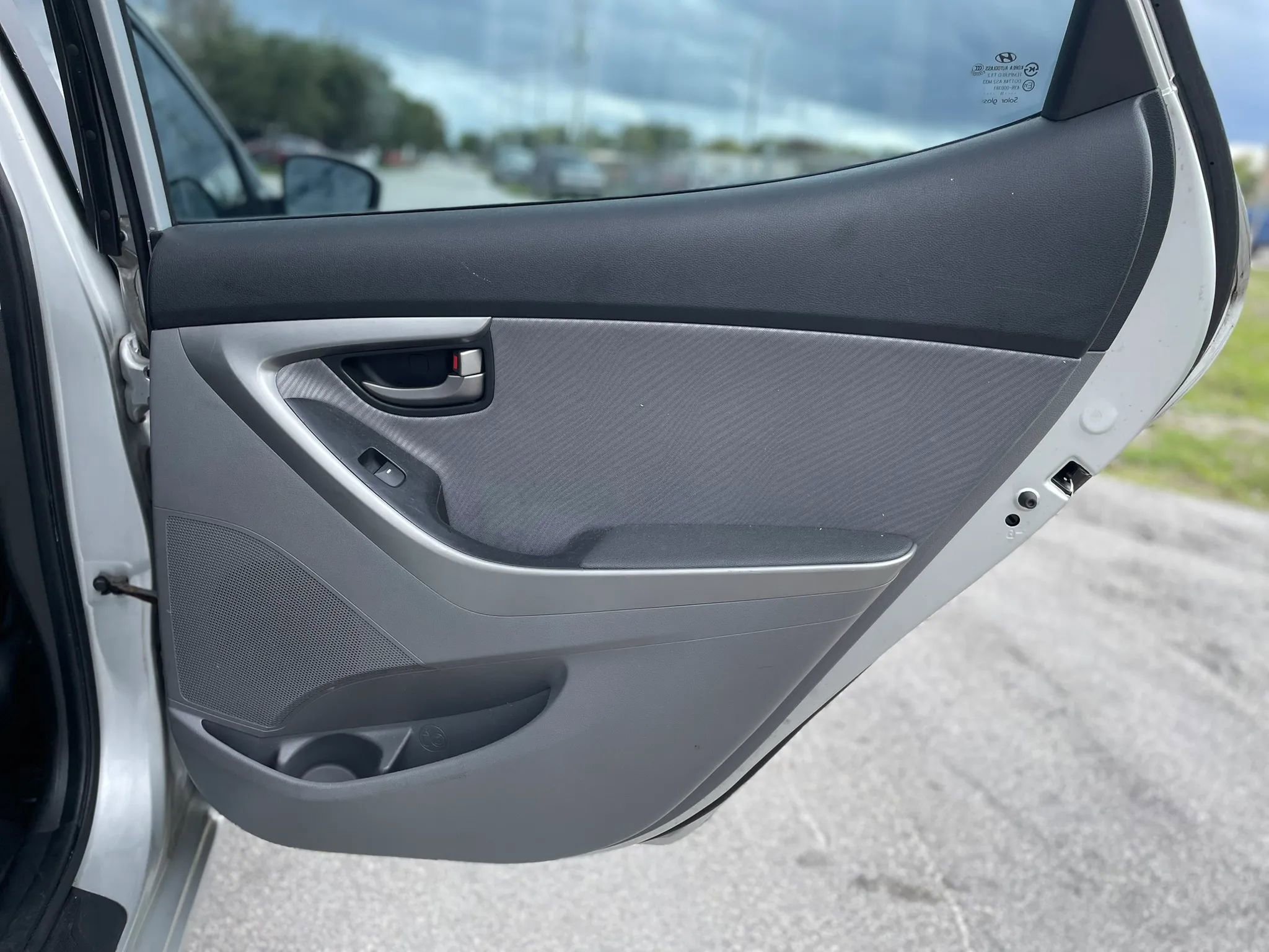 Used 2011 Hyundai Elantra GLS w/ Preferred Equipment Pkg 3 image 28