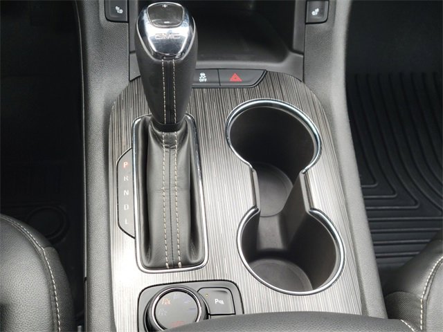 Used 2018 GMC Acadia SLT image 25