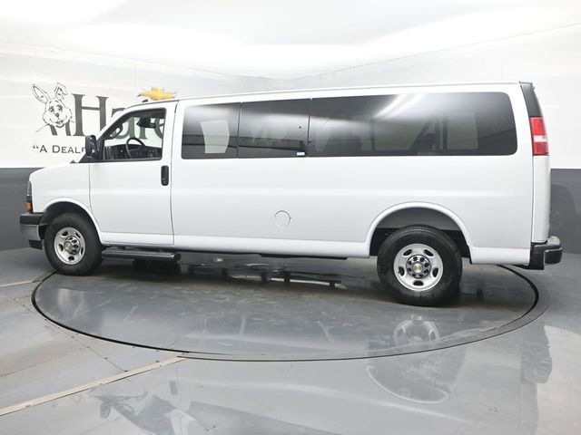 New 2025 Chevrolet Express 3500 LT w/ LT Preferred Equipment Group RWD image 32