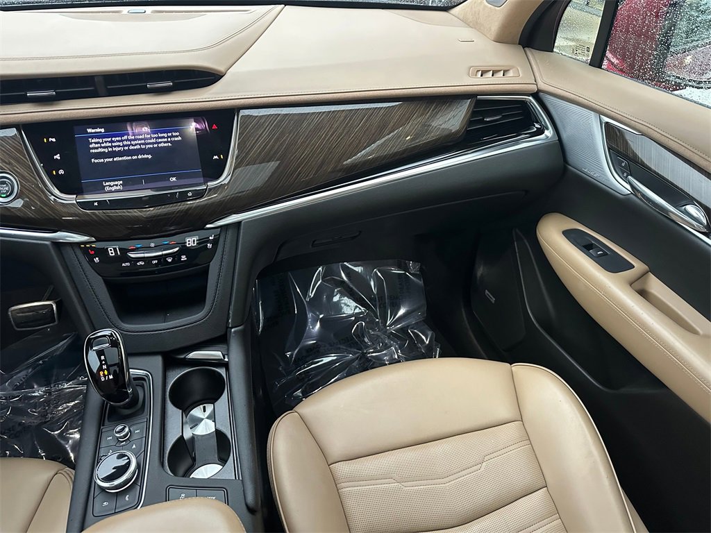 Used 2023 Cadillac XT6 Sport w/ Platinum Package image 19