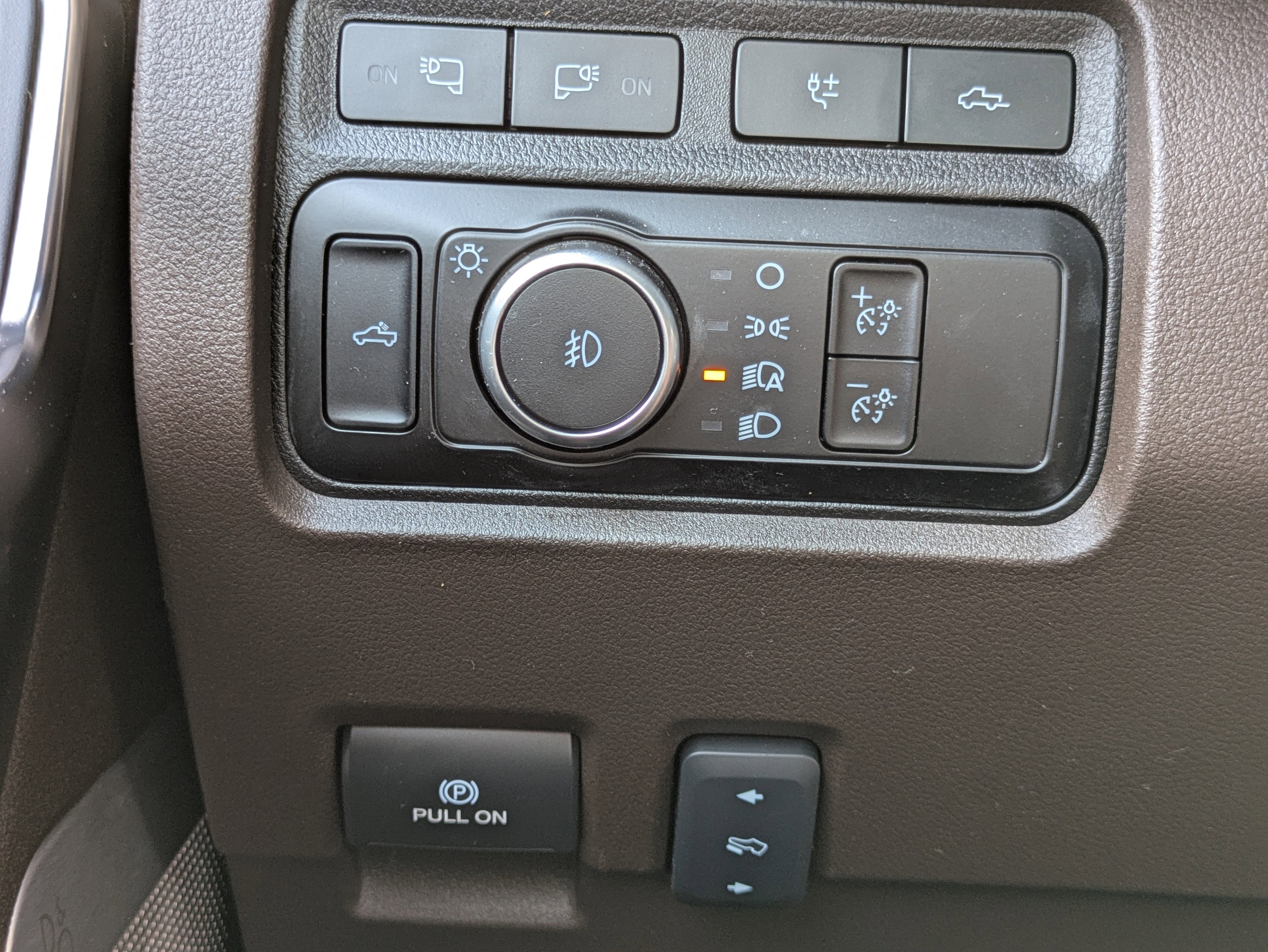 Used 2024 Ford F250 King Ranch w/ Chrome Package image 31