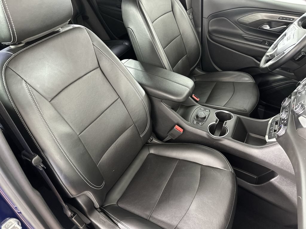 Used 2023 GMC Terrain SLT AWD/4WD image 30