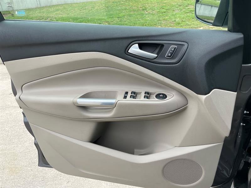 Used 2013 Ford C-MAX Energi SEL FWD image 98