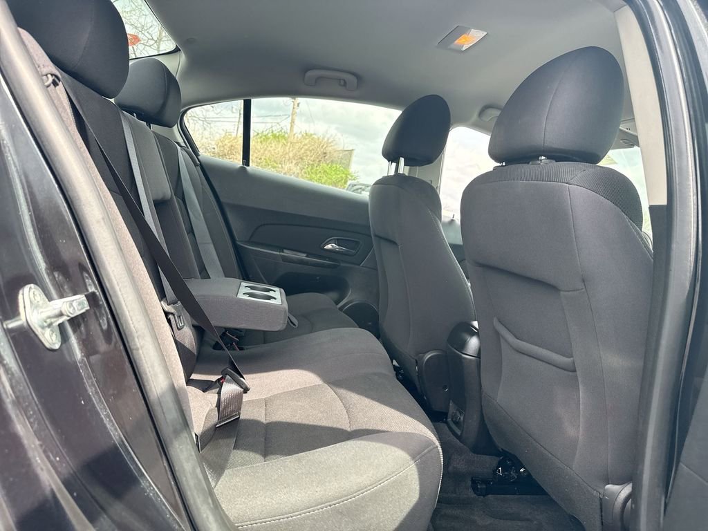 Used 2013 Chevrolet Cruze LT image 22