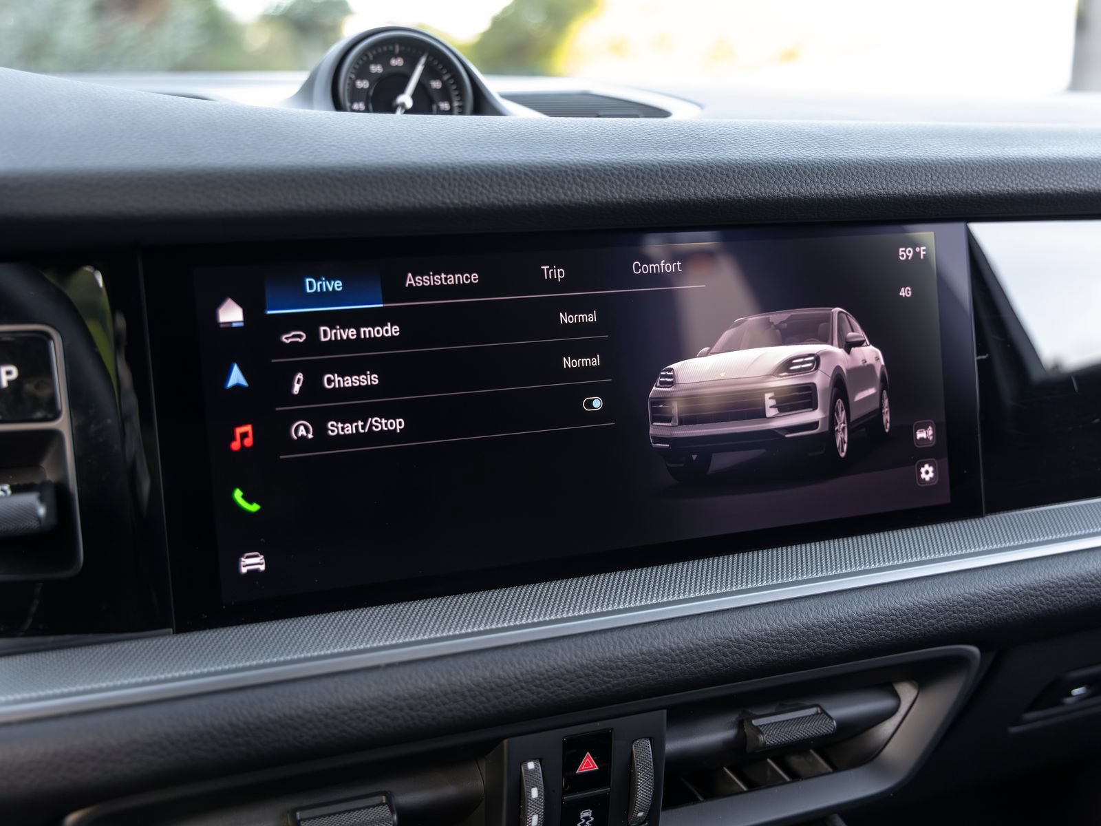 Certified 2026 Porsche Cayenne Coupe AWD/4WD image 35