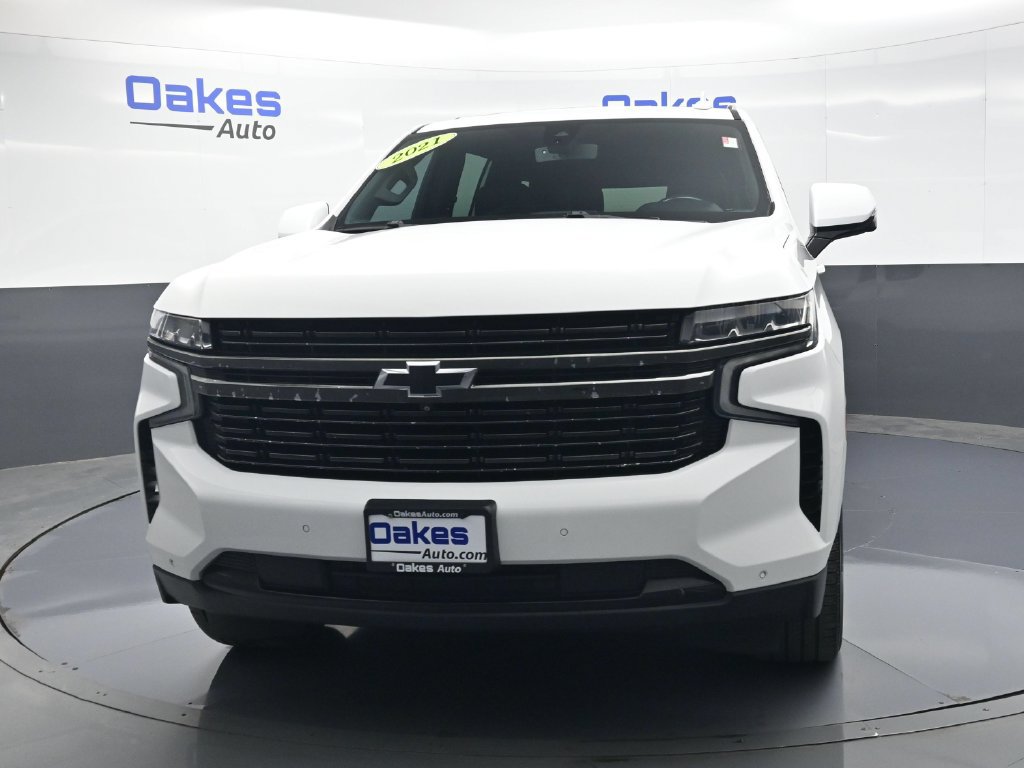 Used 2021 Chevrolet Suburban RST w/ Luxury Package AWD/4WD image 2