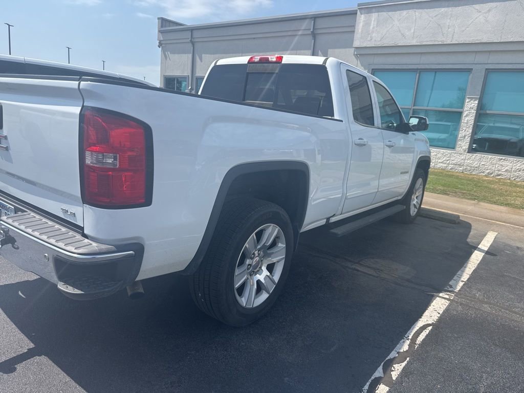 Used 2016 GMC Sierra 1500 SLE w/ SLE Value Package AWD/4WD image 4