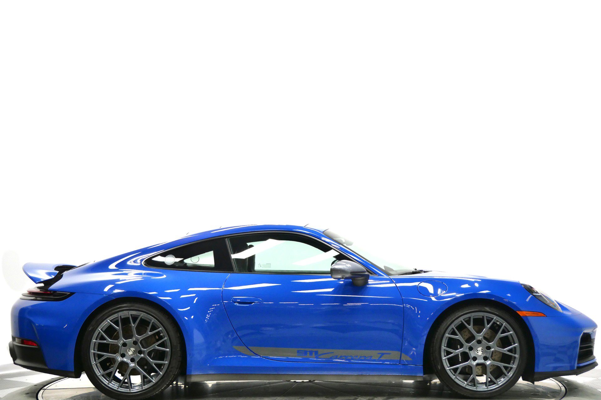 Used 2026 Porsche 911 Carrera T image 2