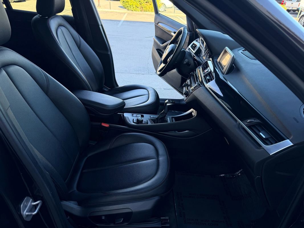 Used 2017 BMW X1 sDrive28i FWD image 16