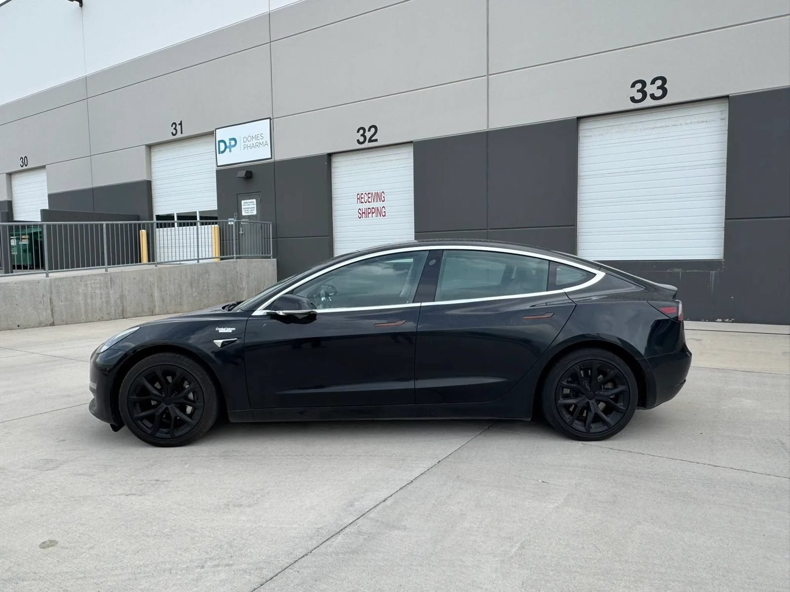 Used 2019 Tesla Model 3 Mid Range RWD image 2