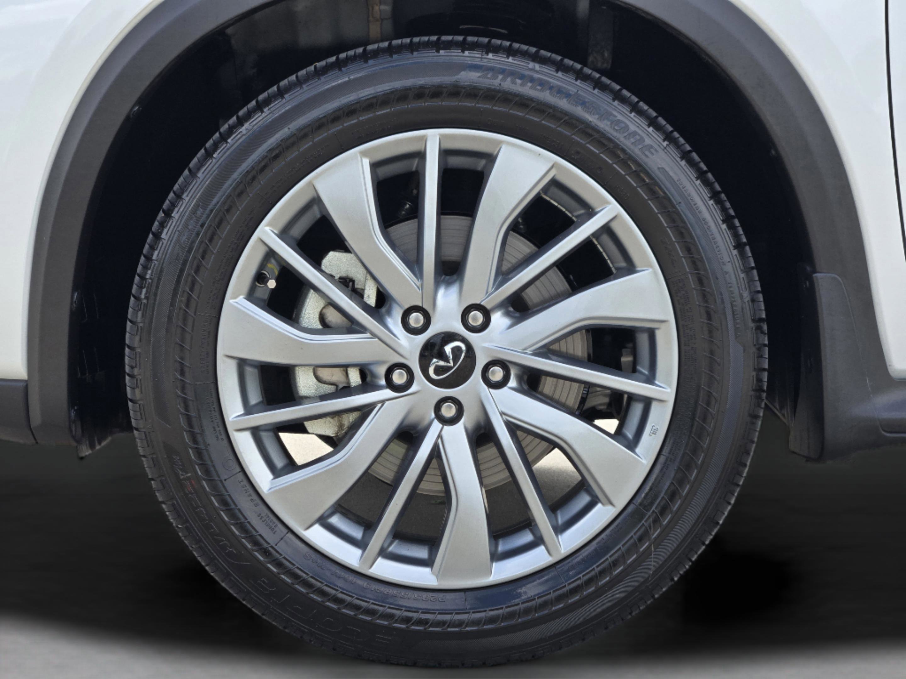 Used 2025 INFINITI QX50 Luxe AWD/4WD image 40