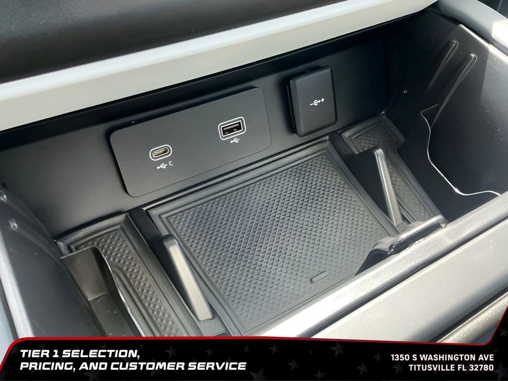 Used 2024 Land Rover Defender 130 S AWD/4WD image 34