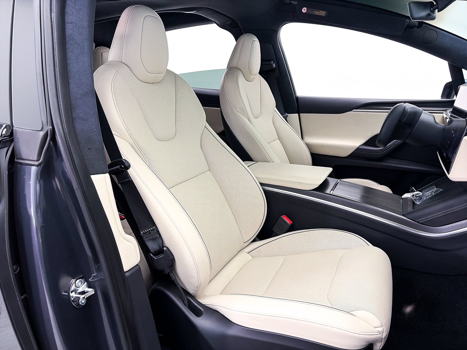 Used 2022 Tesla Model X Plaid AWD/4WD image 32