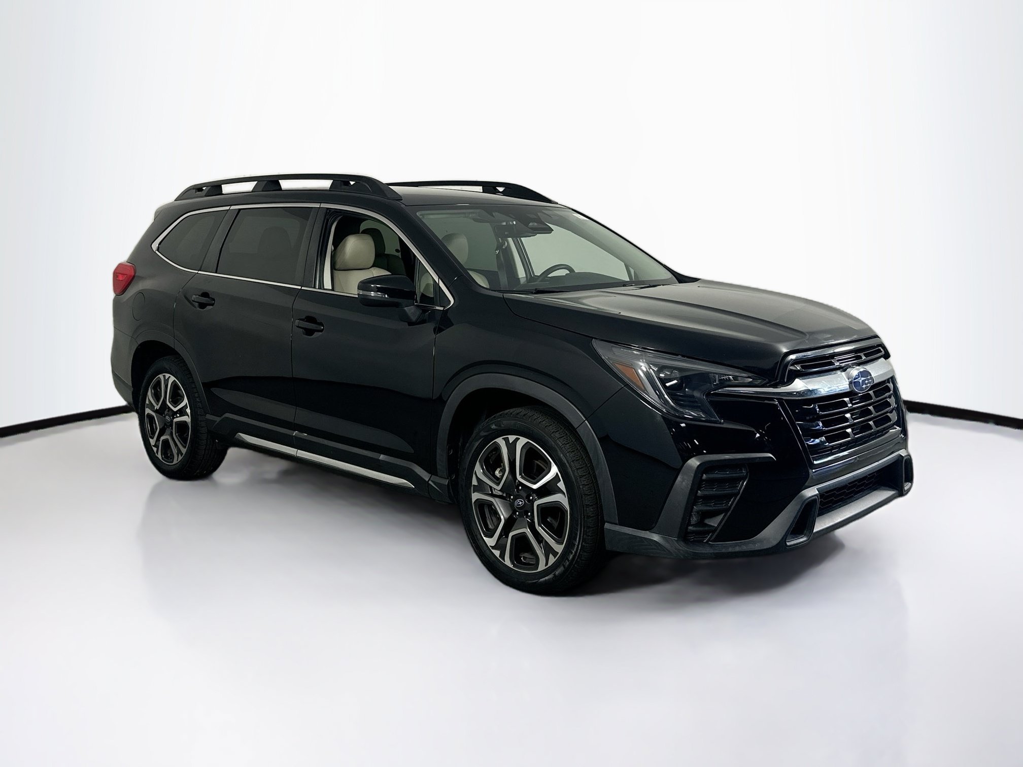 Used 2023 Subaru Ascent Limited AWD/4WD image 3